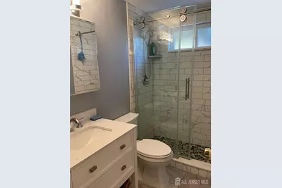 147 Beech Street, Fords, NJ 08863 - Photo 31