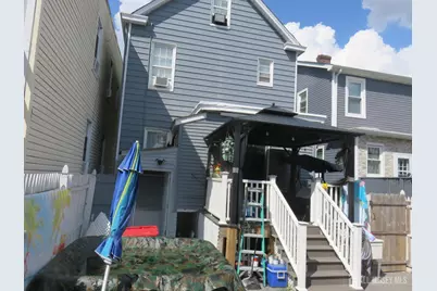 561 Neville Street, Perth Amboy, NJ 08861 - Photo 7