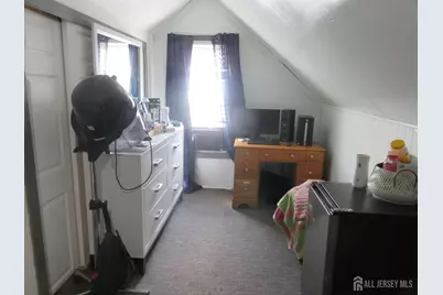 561 Neville Street, Perth Amboy, NJ 08861 - Photo 13