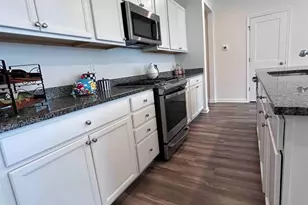 735 Station Rd, Dunellen, NJ 08812 - Photo 11