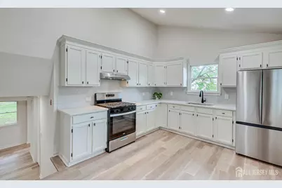 23 Nancy Circle, Edison, NJ 08817 - Photo 13