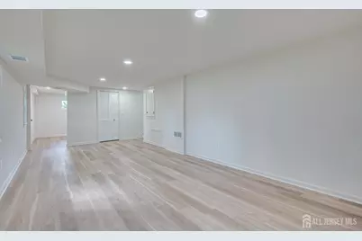23 Nancy Circle, Edison, NJ 08817 - Photo 17