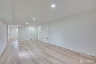 23 Nancy Cir, Edison, NJ 08817 - Photo 17