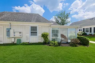 140A Plymouth Ln, Monroe Township, NJ 08831 - Photo 9