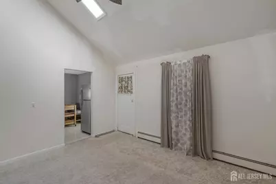 96 Conover Place, Middlesex, NJ 08846 - Photo 9