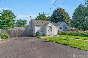 96 Conover Pl, Middlesex, NJ 08846 - Photo 3