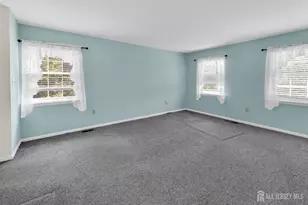 17 Walton Ct, East Brunswick Township, NJ 08816 - Photo 17