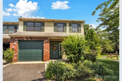 17 Walton Court, East Brunswick Township, NJ 08816 - Photo 3