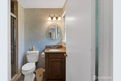 17 Walton Court, East Brunswick Township, NJ 08816 - Photo 21