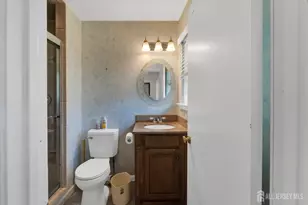 17 Walton Ct, East Brunswick Township, NJ 08816 - Photo 21