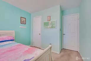 10 Woodmere Dr, Sayreville, NJ 08859 - Photo 23