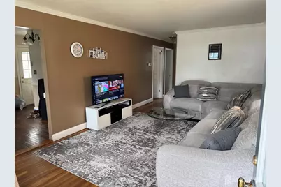 211 E Louis Place E, Iselin, NJ 08830 - Photo 5