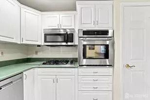 4 Empress Ct, Plainsboro Township, NJ 08540 - Photo 15