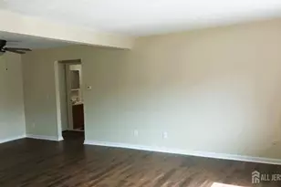 117 Cricket Ln, Woodbridge Township, NJ 07095 - Photo 9