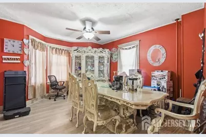 54 E Pennsylvania Avenue, Avenel, NJ 07001 - Photo 5