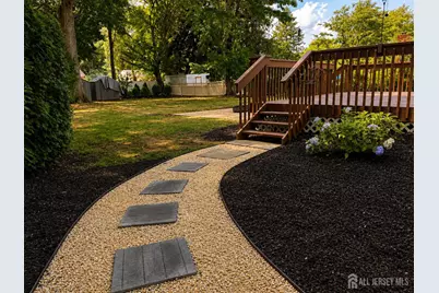 253 Parkview Terrace, Middletown, NJ 07738 - Photo 17