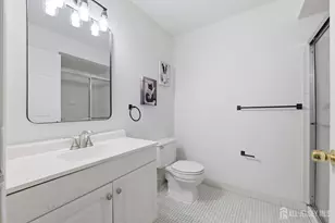296-B Alpine Way, Woodbridge Township, NJ 07095 - Photo 17