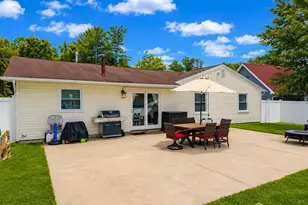 164 Idlebrook Ln, Aberdeen Township, NJ 07747 - Photo 9