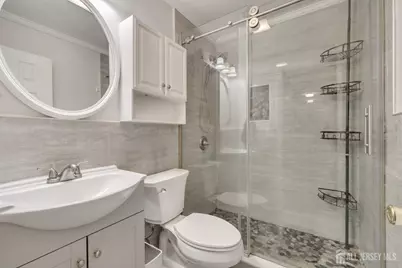 12 Pierrepont Avenue, Middlesex, NJ 08846 - Photo 17