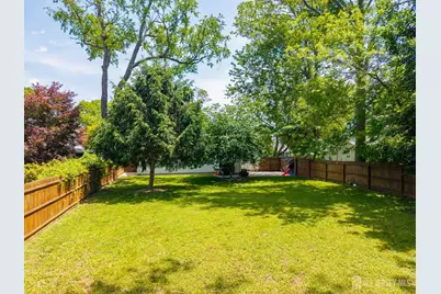 12 Pierrepont Avenue, Middlesex, NJ 08846 - Photo 23