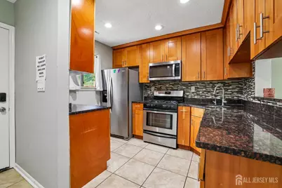 12 Palm Court, Edison, NJ 08820 - Photo 5