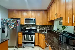 12 Palm Ct, Edison, NJ 08820 - Photo 3