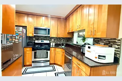 12 Palm Court, Edison, NJ 08820 - Photo 5