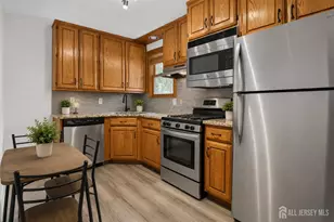 41 Westervelt Ave, Edison, NJ 08817 - Photo 7