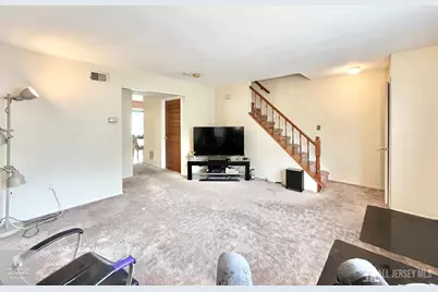 82 Cliffwood Avenue #17, Aberdeen Township, NJ 07721 - Photo 5