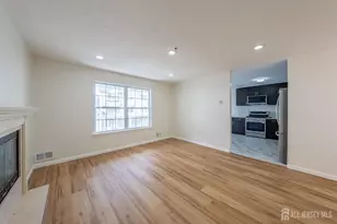 122 Prestwick Way, Edison, NJ 08820 - Photo 5