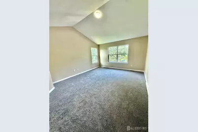 216 Alder Court, New Brunswick, NJ 08901 - Photo 11