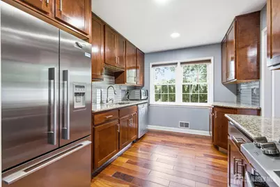 44 Lamar Avenue, Edison, NJ 08820 - Photo 9