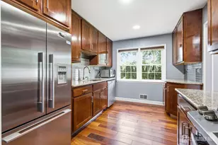 44 Lamar Ave, Edison, NJ 08820 - Photo 9