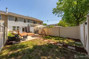 35 E Byrnes Ln E, Sayreville, NJ 08872 - Photo 27