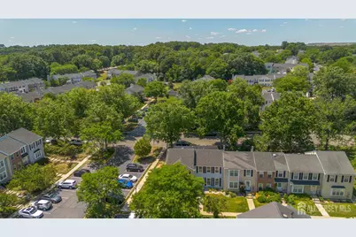 35 E Byrnes Lane E, Sayreville, NJ 08872 - Photo 21