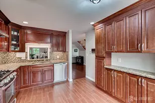 4506 Stonehedge Rd, Edison, NJ 08820 - Photo 23