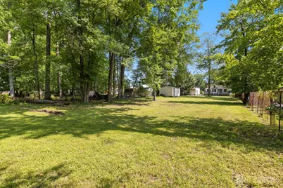 618 Wood Avenue, North Brunswick Township, NJ 08902 - Photo 27