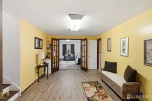 21 S Heathcote Ave S, Edison, NJ 08817 - Photo 5