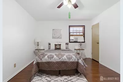 21 S Heathcote Avenue S, Edison, NJ 08817 - Photo 31