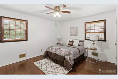 21 S Heathcote Avenue S, Edison, NJ 08817 - Photo 29