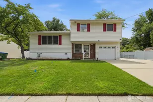 21 S Heathcote Ave S, Edison, NJ 08817 - Photo 1