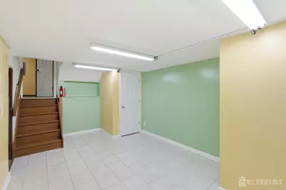 21 S Heathcote Avenue S, Edison, NJ 08817 - Photo 33