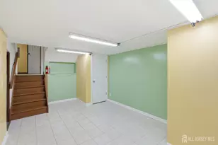 21 S Heathcote Ave S, Edison, NJ 08817 - Photo 33