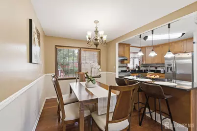 21 S Heathcote Avenue S, Edison, NJ 08817 - Photo 21