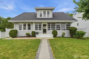 18 Fox Rd, Edison, NJ 08817 - Photo 1