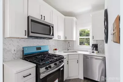 18 Fox Road, Edison, NJ 08817 - Photo 11