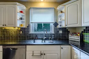 10 Devonshire Rd, Sayreville, NJ 08859 - Photo 19