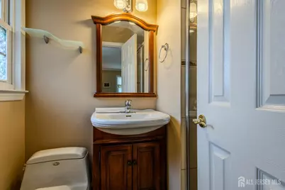 10 Devonshire Road, Sayreville, NJ 08859 - Photo 33