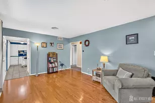 29 Lynn Ave, Middlesex, NJ 08846 - Photo 5