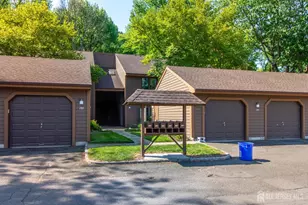 195 Hidden Hollow Ct, Edison, NJ 08820 - Photo 21